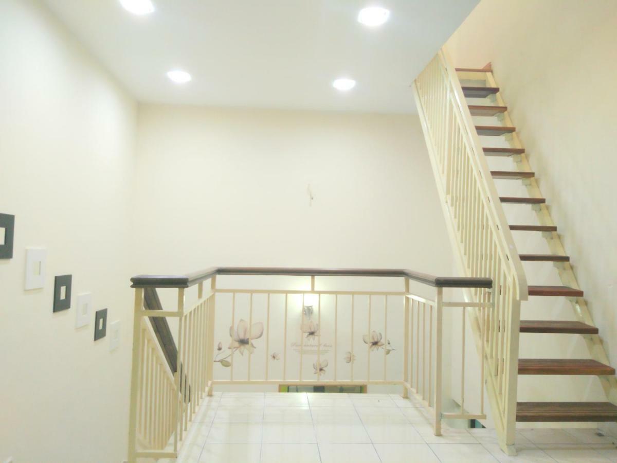 E&A Homestay Klia/ Sepang/ Nilai Zewnętrze zdjęcie