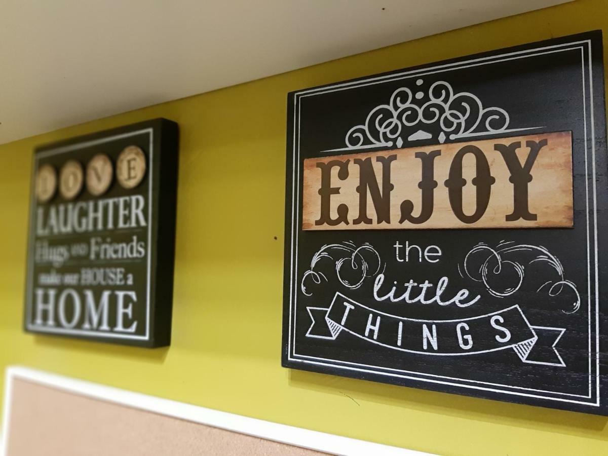E&A Homestay Klia/ Sepang/ Nilai Zewnętrze zdjęcie